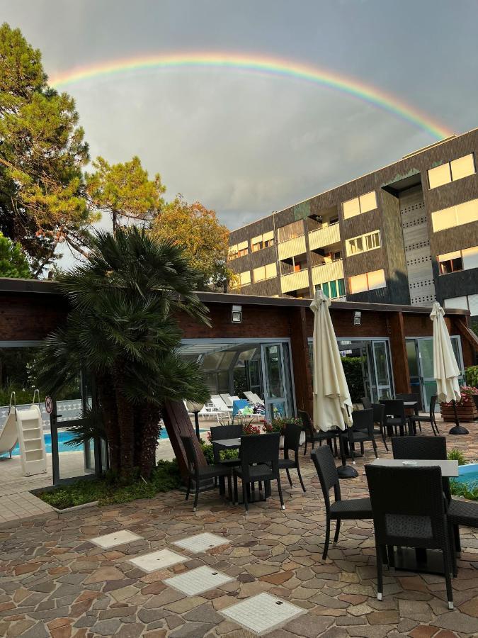 Hotel Ai Pini Градо Экстерьер фото