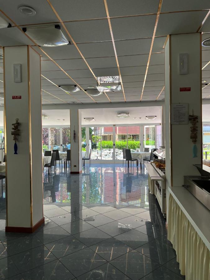 Hotel Ai Pini Градо Экстерьер фото