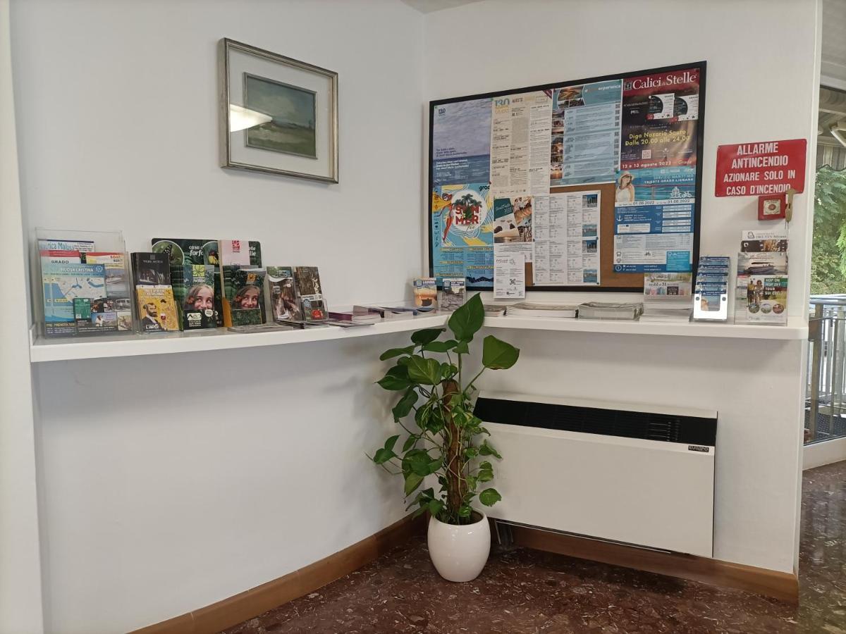 Hotel Ai Pini Градо Экстерьер фото