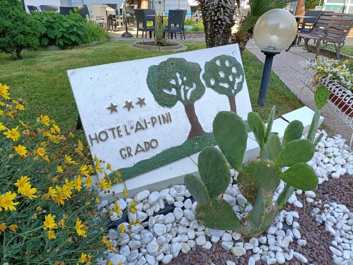 Hotel Ai Pini Градо Экстерьер фото