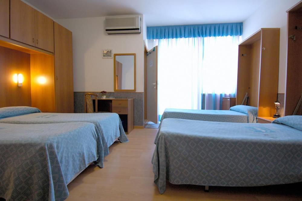 Hotel Ai Pini Градо Номер фото