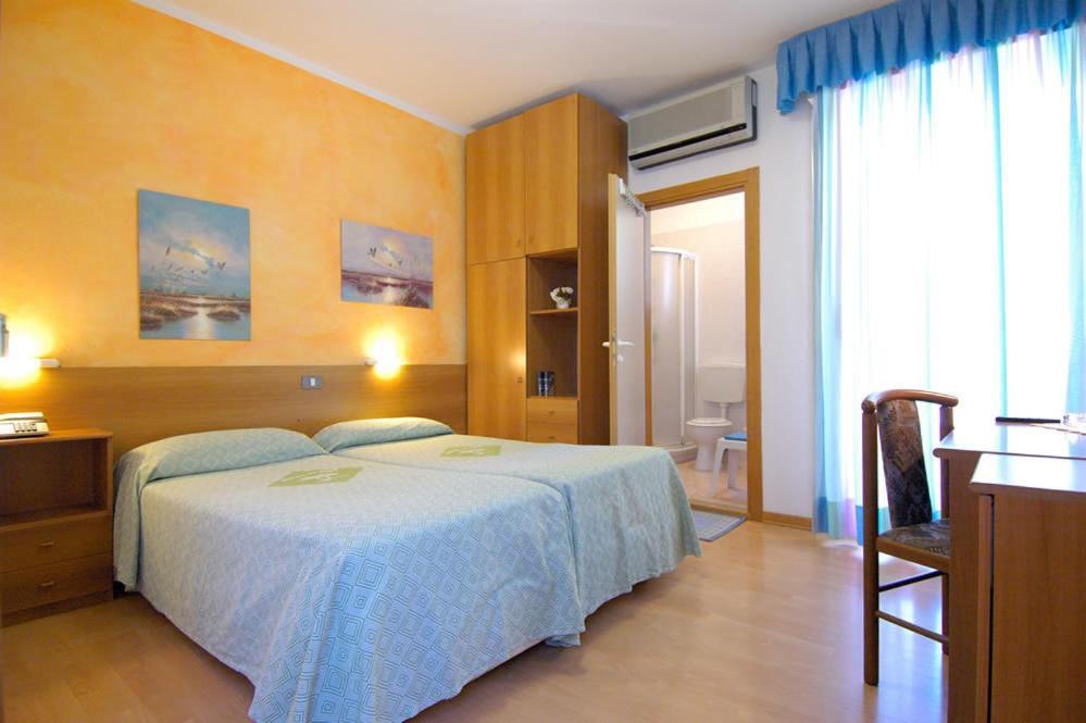 Hotel Ai Pini Градо Экстерьер фото